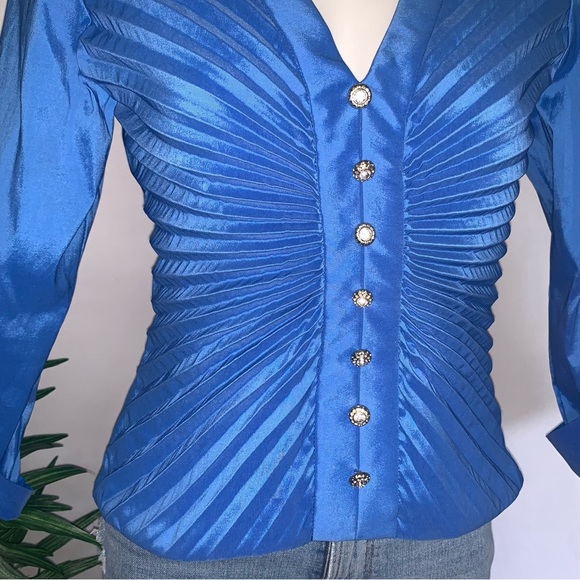 v i n t a g e :: Dramatic Pleated Glam Rhinestone Statement Blouse - Picture 7 of 13